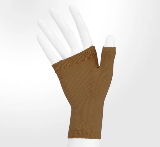 Juzo Soft Seamless Gauntlets 20-30 mmHg - Image 3
